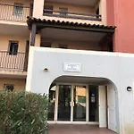 Loumax Apartmán *